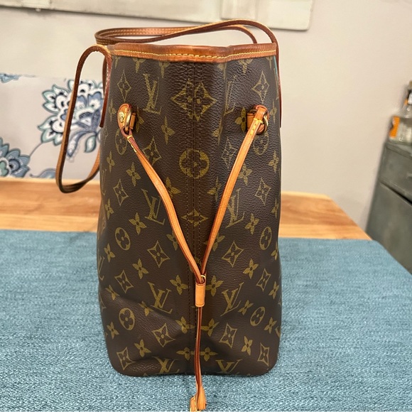 Louis Vuitton Brown and Blue Tote - Picture 5 of 11